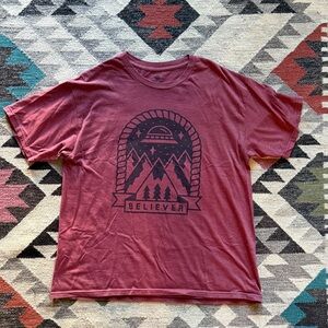 Believer Graphic T-Shirt - Red